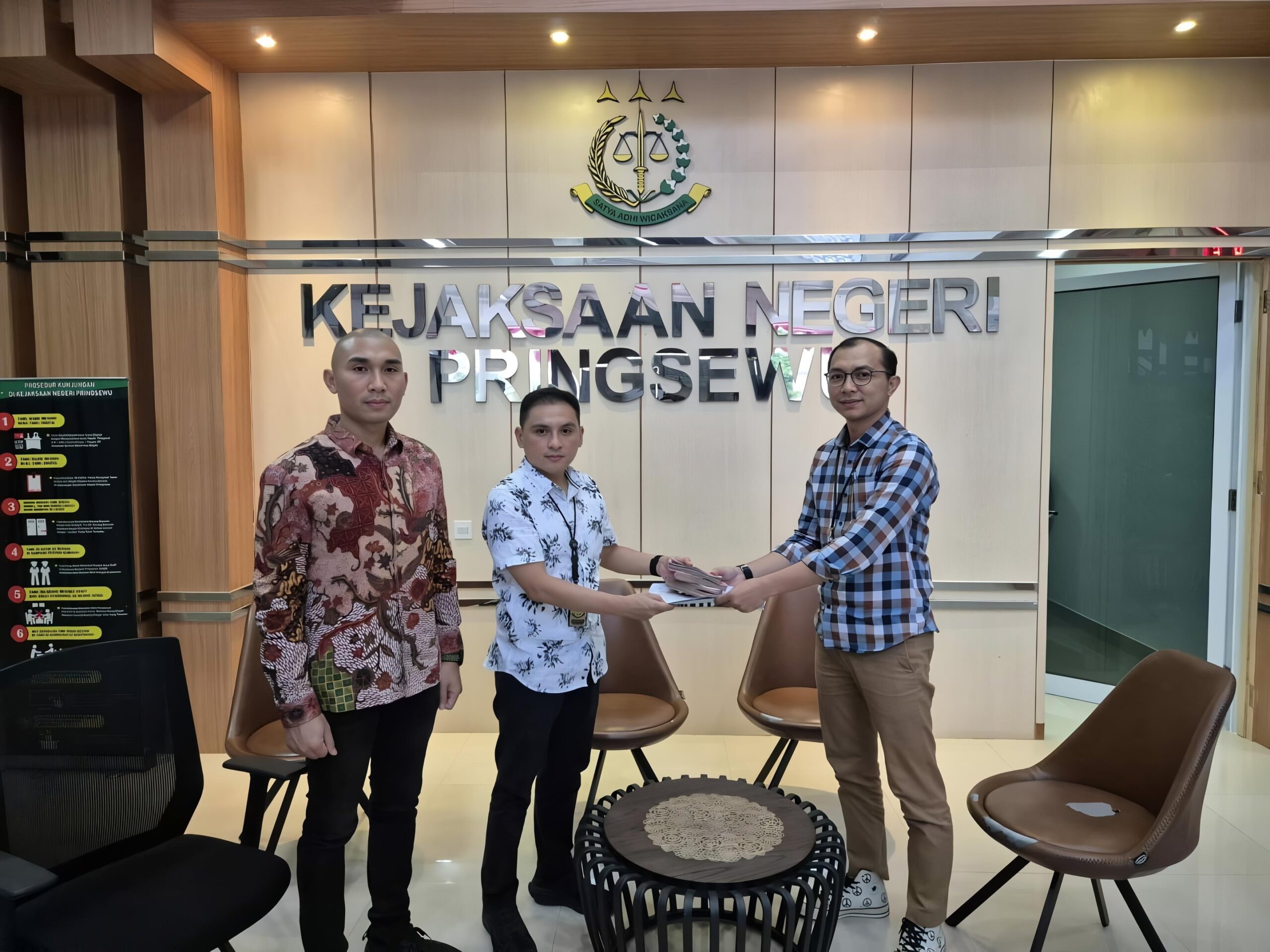 Kejari Pringsewu Menerima Kembali Titipan Pengembalian Kerugian Negara pada Kasus Korupsi Dana Hibah LPTQ