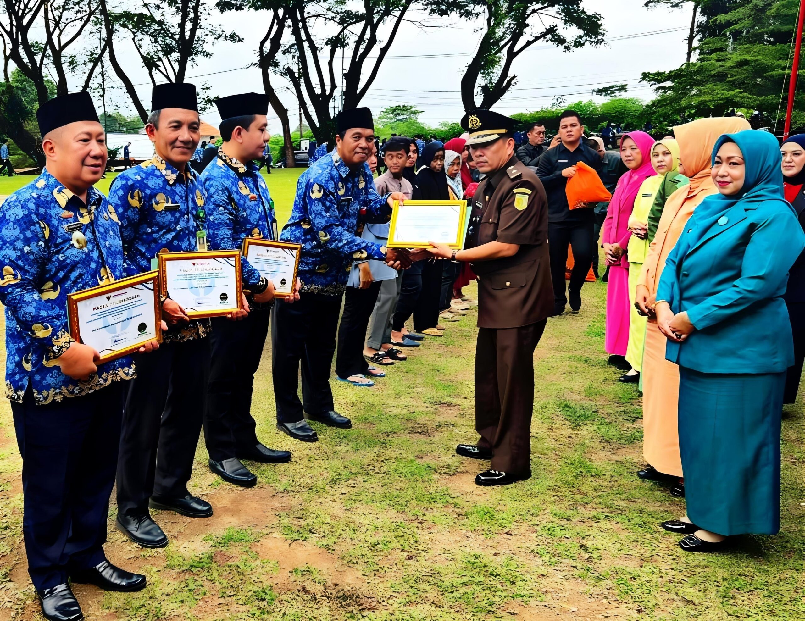 Disdukcapil Tanggamus Raih Penghargaan dari Ombudsman RI