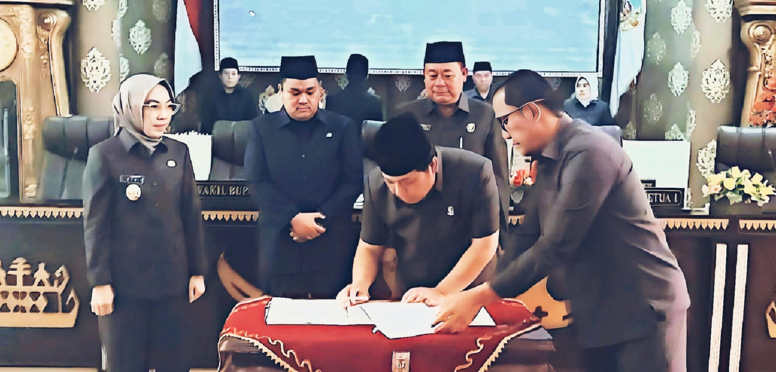Rapat Paripurna DPRD Way Kanan: Ayu Asalasiyah Resmi Diusulkan Jadi Bupati Gantikan Almarhum Ali Rahman 1 Rapat Paripurna DPRD Way Kanan