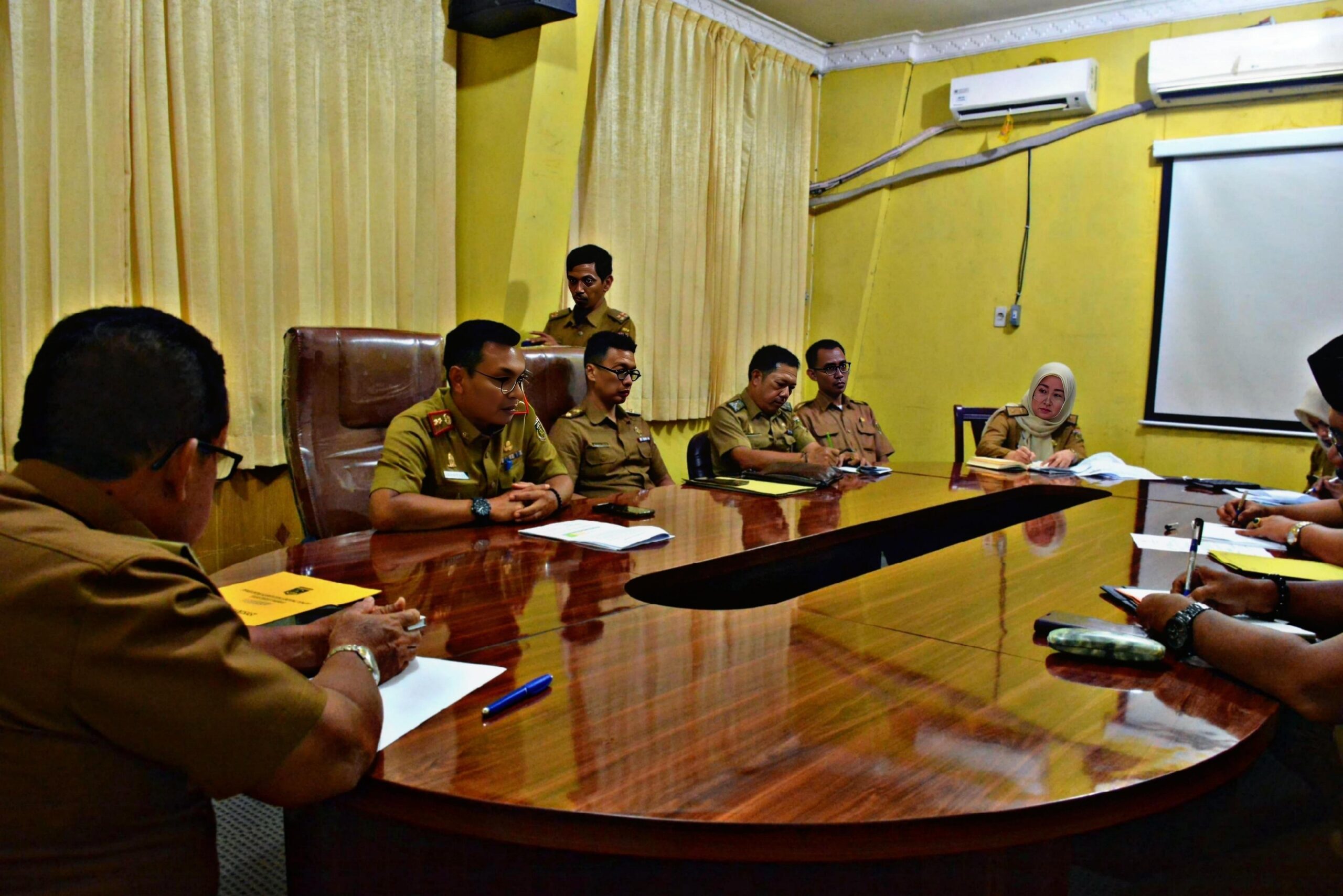 Kepala BPKAD Lampung Menghadiri Rapat Pembahasan Penganggaran Gaji PPPK Paruh Waktu 2 Akurat News