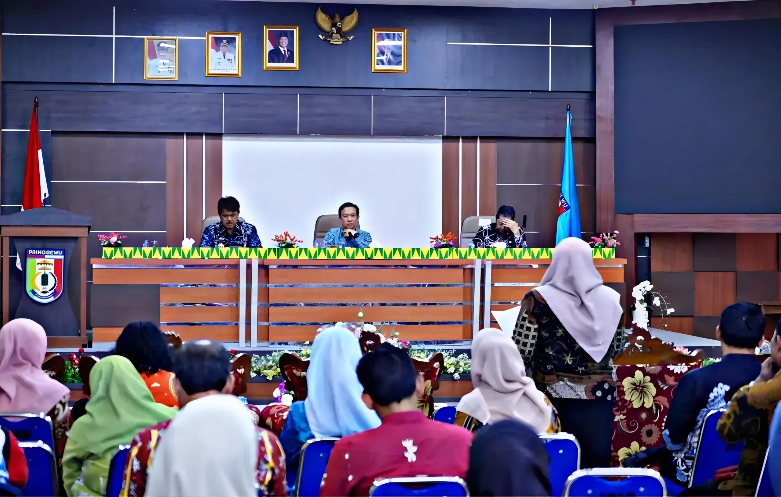 Pj Bupati Pringsewu Menginstruksikan Seluruh Jajaran Pemerintah Daerah untuk Bersiaga 1 Pj Bupati Pringsewu Menginstruksikan Seluruh Jajaran Pemerintah Daerah untuk Bersiaga