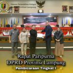 Sekda Marindo Kurniawan Serahkan Raperda APBD 2026, Ungkap Prioritas Pendidikan Gratis dan Infrastruktur Lampung