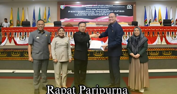 Sekda Marindo Kurniawan Serahkan Raperda APBD 2026, Ungkap Prioritas Pendidikan Gratis dan Infrastruktur Lampung
