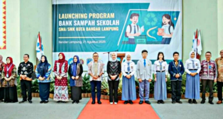 Thomas Americo Wujudkan Bank Sampah Sekolah, Ciptakan Generasi Peduli Lingkungan