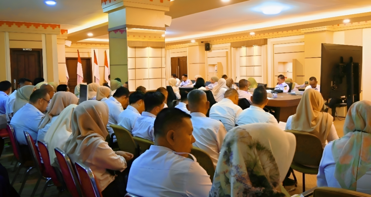 Genjot PAD, Pemprov Lampung Gelar Rapat Evaluasi Sektor Retribusi Daerah