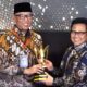 Gubernur Rahmat Mirzani Djausal Terima Langsung Penghargaan Mandaya Awards 2025