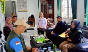 Disbunnak Tanggamus Serbu Dua Kelurahan, Puluhan Anjing dan Kucing Divaksin Rabies Gratis