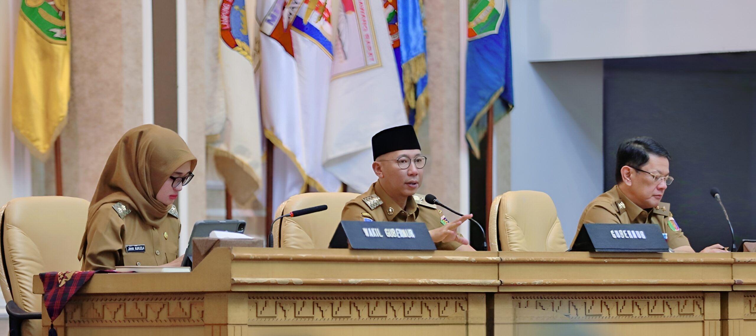 Satu Tahun Kepemimpinan Rahmat Mirzani Djausal–Jihan Nurlela: Lampung Bergerak Cepat Menuju Daerah Maju dan Berdaya Saing 13 Satu Tahun Kepemimpinan Rahmat Mirzani Djausal–Jihan Nurlela: Lampung Bergerak Cepat Menuju Daerah Maju dan Berdaya Saing