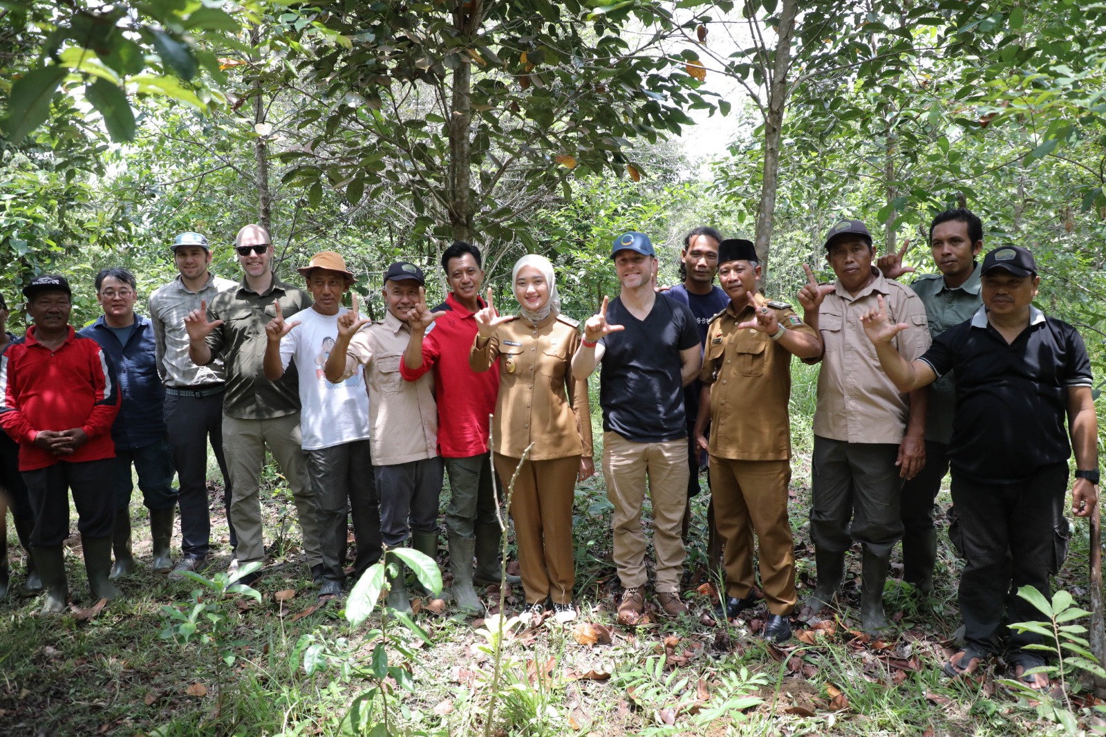 Buka Peluang Investasi Hijau dengan Amazon, Pemprov Lampung Dorong Perdagangan Karbon Berkelanjutan 1 Buka Peluang Investasi Hijau dengan Amazon, Pemprov Lampung Dorong Perdagangan Karbon Berkelanjutan