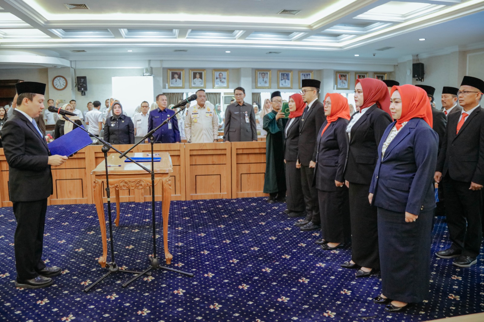 Lantik 15 Pejabat Administrator, Sekdaprov Marindo Dorong ASN Jadi Pemimpin Visioner dan Inovatif 1 Lantik 15 Pejabat Administrator, Sekdaprov Marindo Dorong ASN Jadi Pemimpin Visioner dan Inovatif