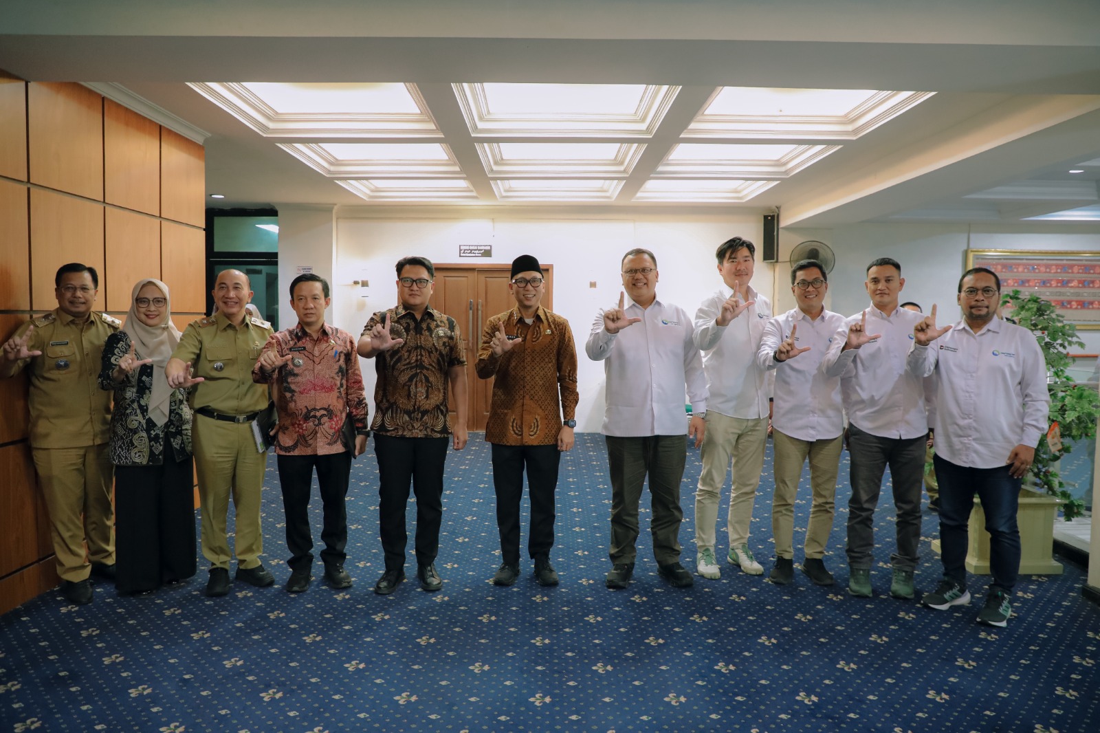 Perkuat Program Swasembada Pangan Presiden, Gubernur Rahmat Mirzani Djausal Jajaki Kolaborasi Perbenihan dengan PT Sang Hyang Seri 1 Perkuat Program Swasembada Pangan Presiden, Gubernur Rahmat Mirzani Djausal Jajaki Kolaborasi Perbenihan dengan PT Sang Hyang Seri