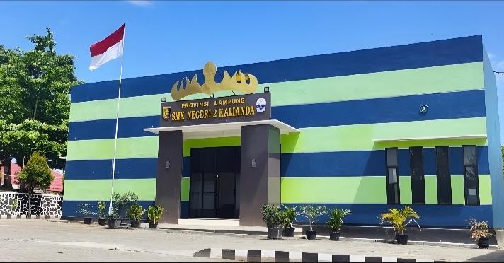 Transformasi Gemilang SMKN 2 Kalianda 2026: Dari Inovasi AI, Dominasi LKS, hingga Tembus PTN 1 Gedung Utama SMKN 2 Kalianda